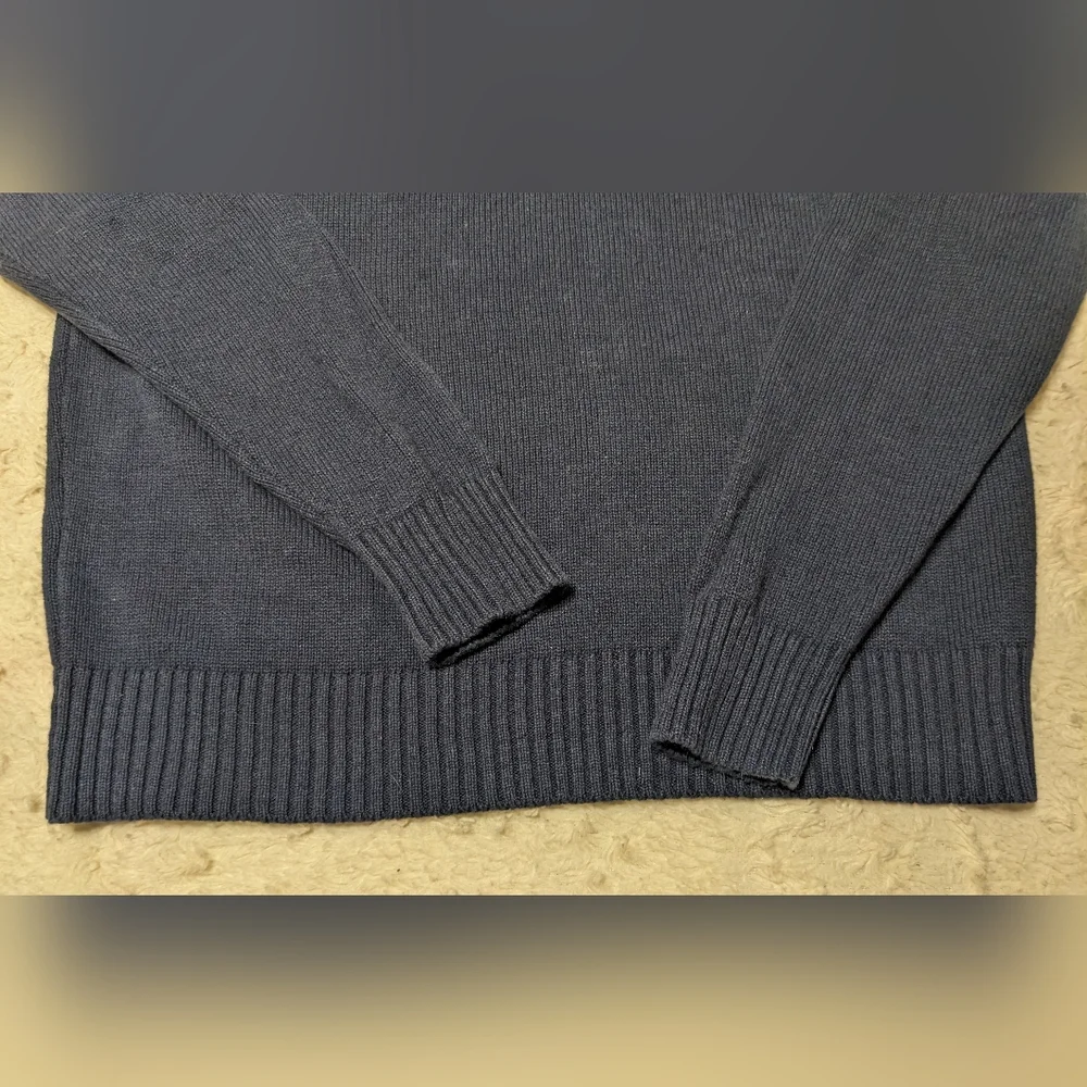 Kiel James Patrick Navy Blue Fox Crest Monogrammed Embroidered Sweater sz M - Picture 2 of 8